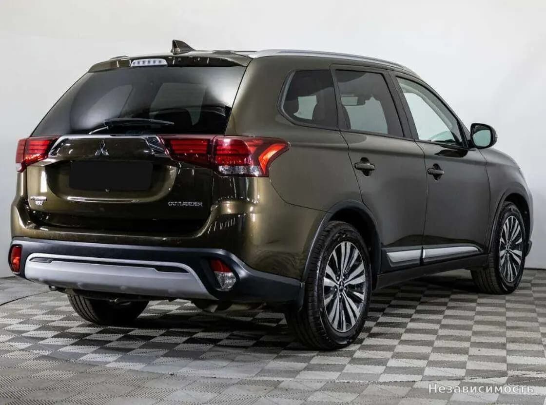 Mitsubishi Outlander 2019 с пробегом — фото 4