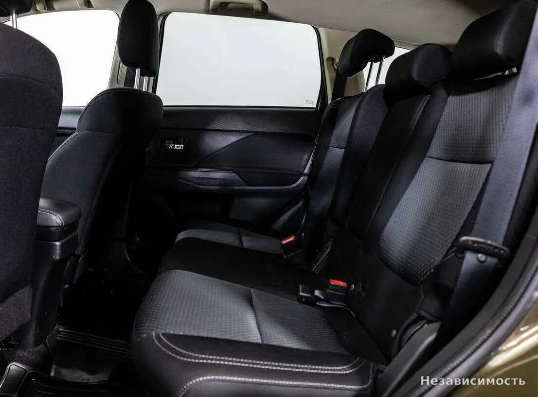 Mitsubishi Outlander 2019 с пробегом — фото 8
