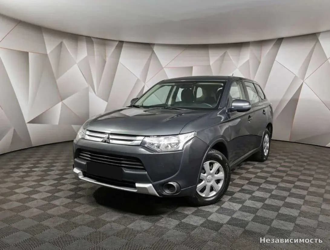Mitsubishi Outlander, 2014 с пробегом