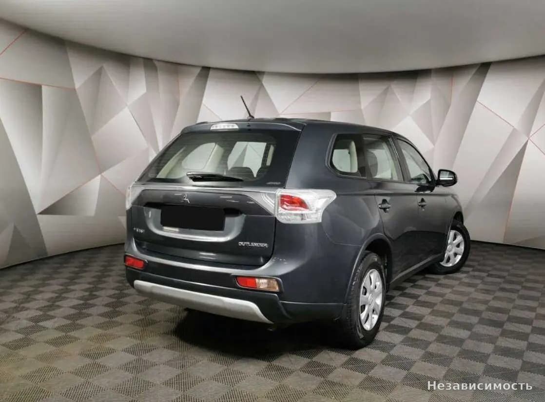 Mitsubishi Outlander 2014 с пробегом — фото 2