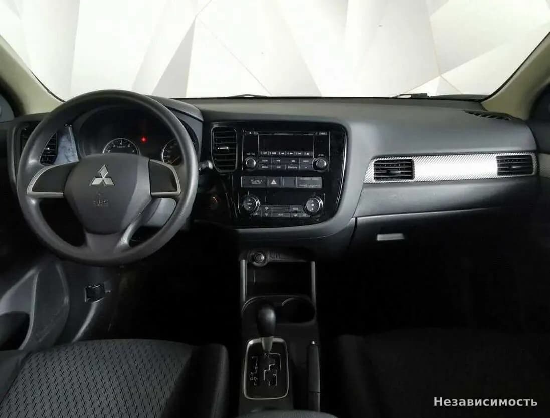 Mitsubishi Outlander 2014 с пробегом — фото 10