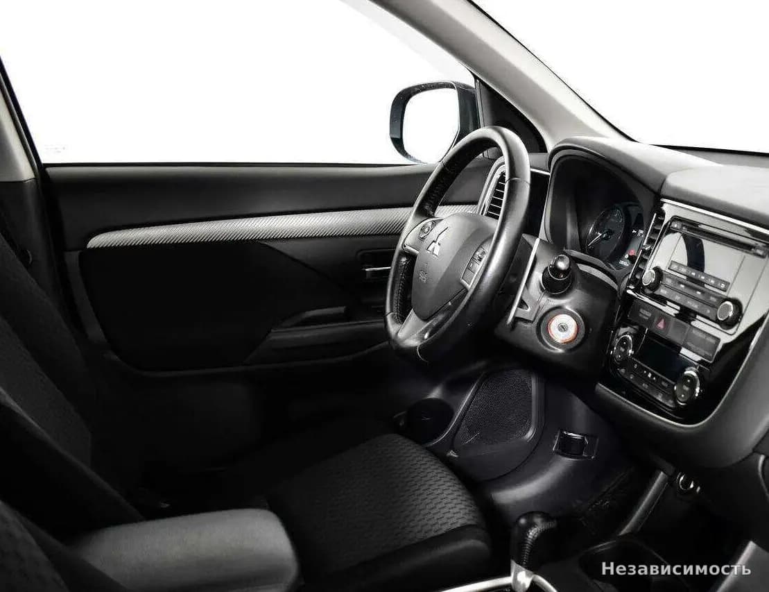 Mitsubishi Outlander 2013 с пробегом — фото 9