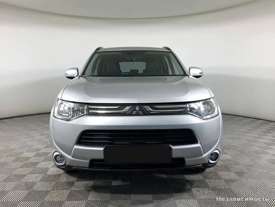 Mitsubishi Outlander 2013 с пробегом — фото 2