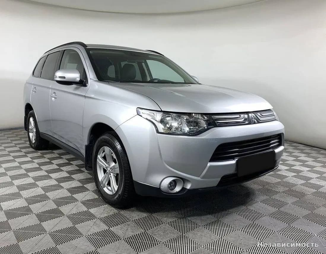 Mitsubishi Outlander 2013 с пробегом — фото 3