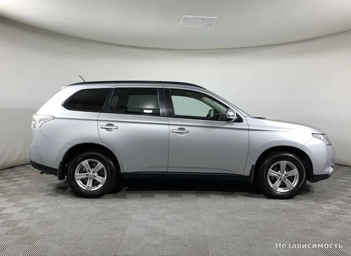 Mitsubishi Outlander 2013 с пробегом — фото 4