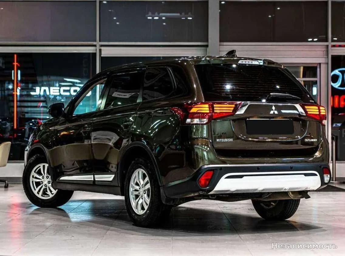 Mitsubishi Outlander 2018 с пробегом — фото 4
