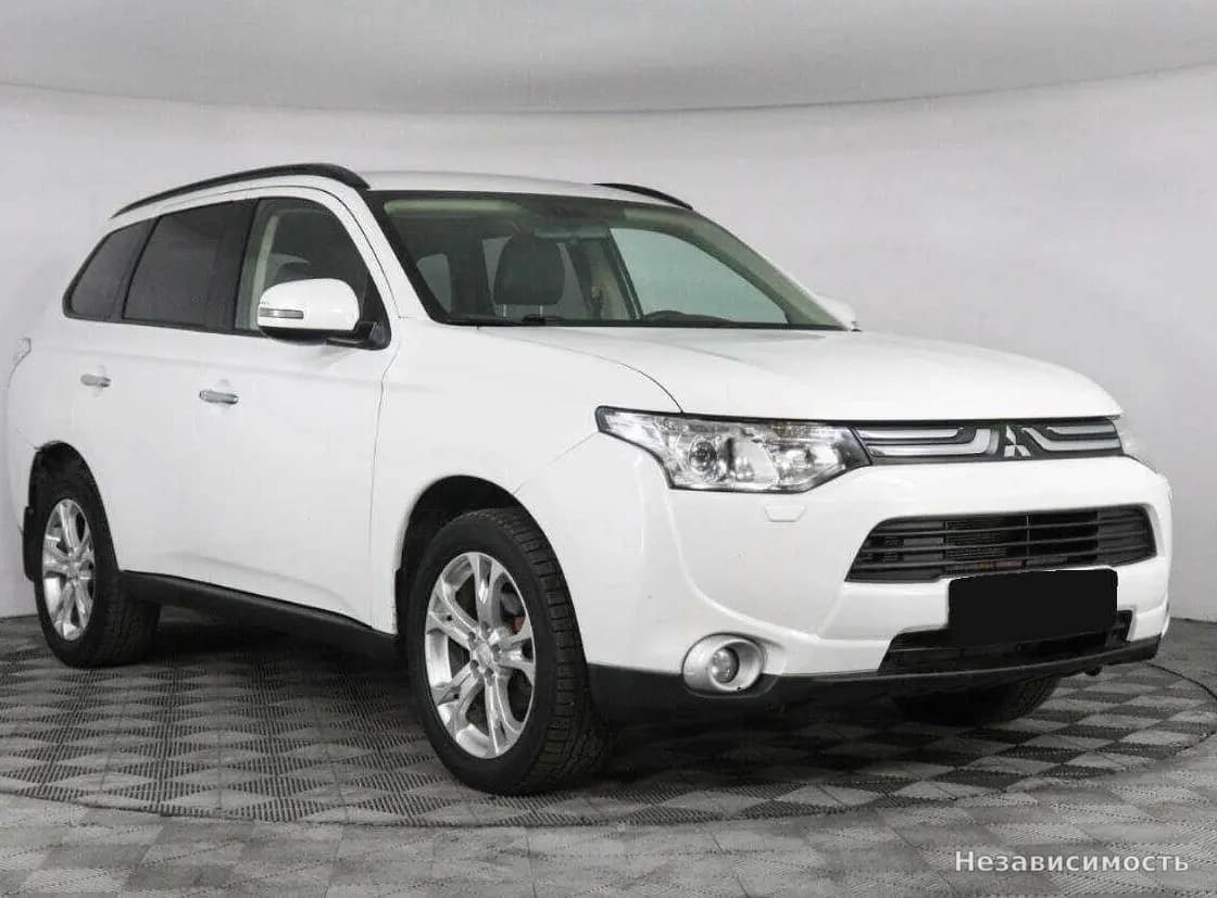 Mitsubishi Outlander 2012 с пробегом — фото 3
