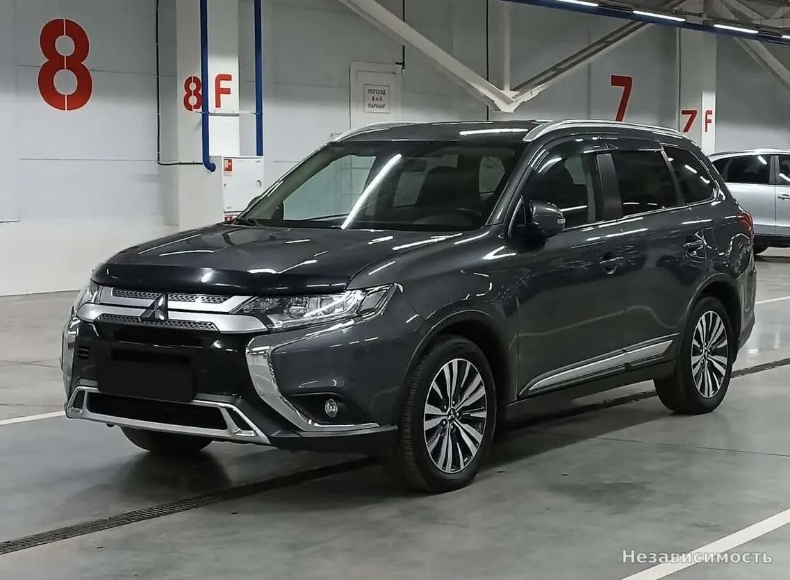 Mitsubishi Outlander 2020 с пробегом — фото 1