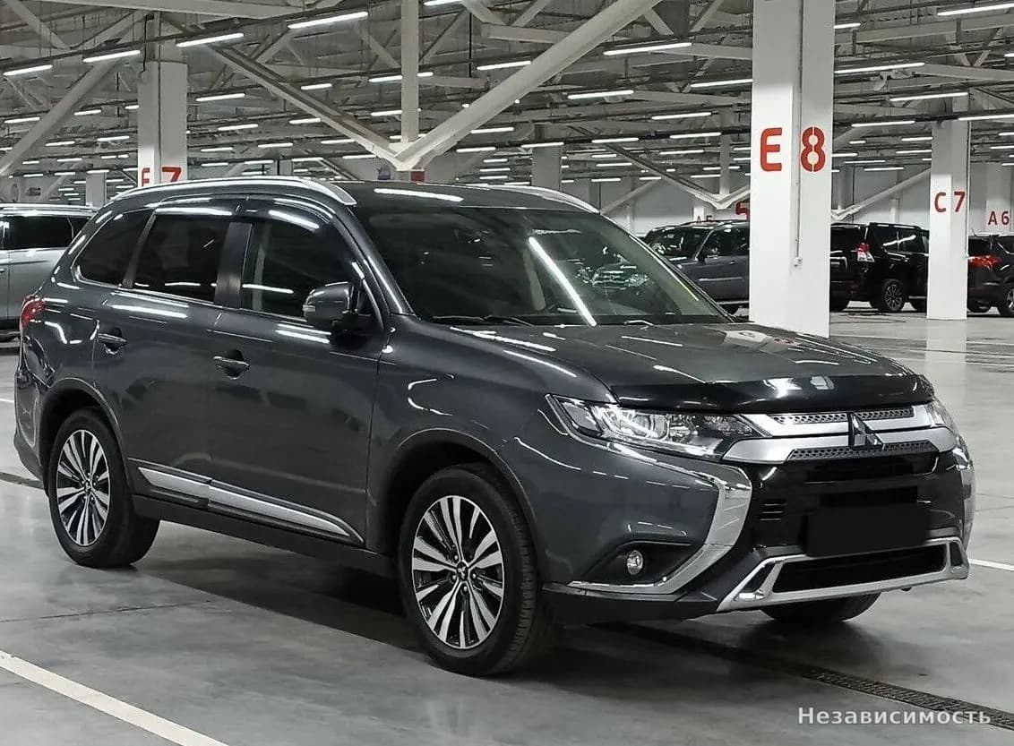 Mitsubishi Outlander 2020 с пробегом — фото 3
