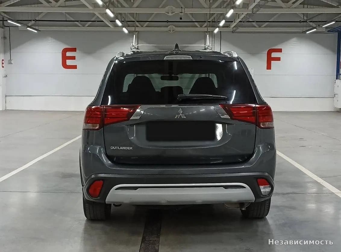 Mitsubishi Outlander 2020 с пробегом — фото 6