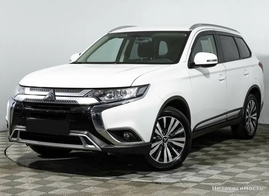 Mitsubishi Outlander, 2021 с пробегом