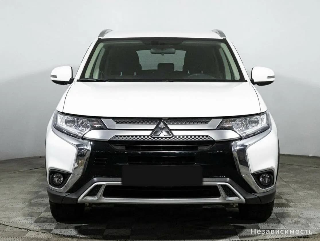 Mitsubishi Outlander 2021 с пробегом — фото 2