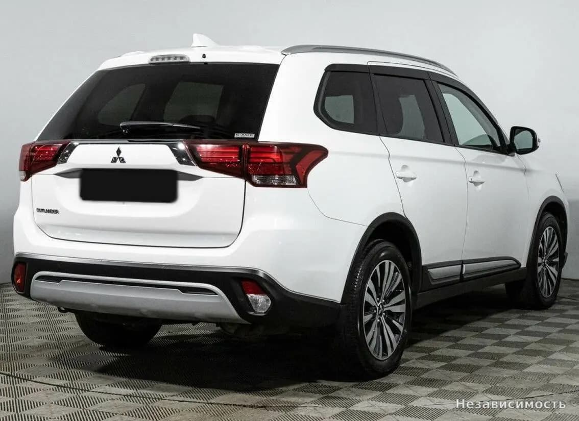 Mitsubishi Outlander 2021 с пробегом — фото 7