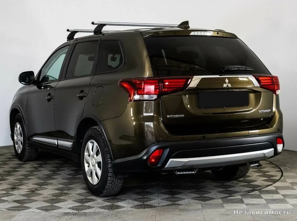 Mitsubishi Outlander 2018 с пробегом — фото 7