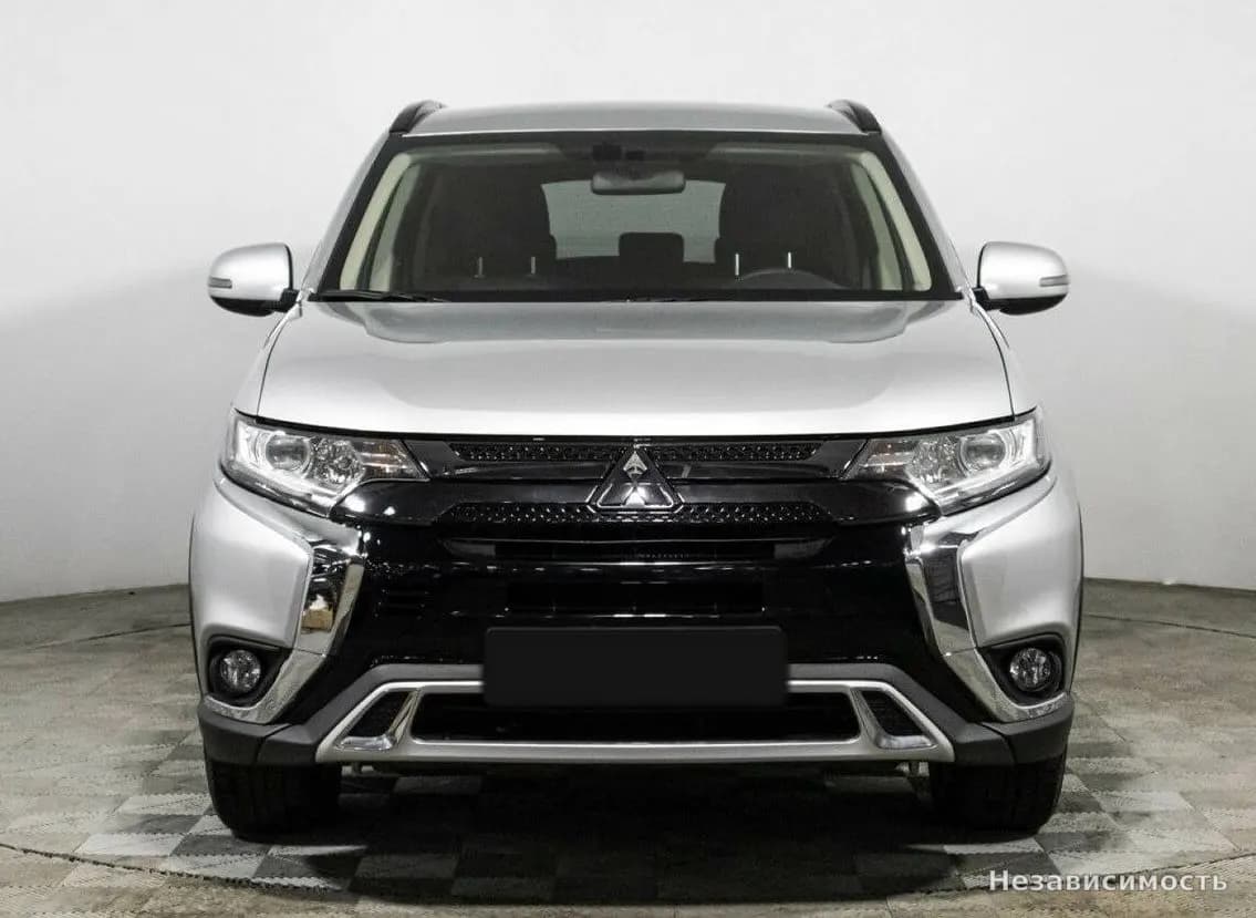 Mitsubishi Outlander 2022 с пробегом — фото 2