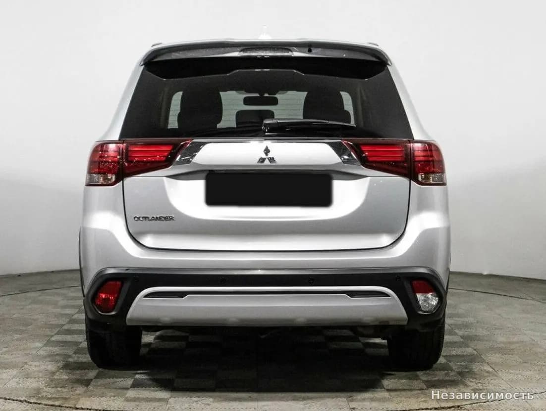 Mitsubishi Outlander 2022 с пробегом — фото 6