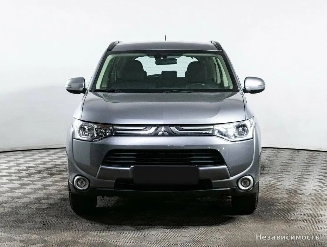 Mitsubishi Outlander 2012 с пробегом — фото 2