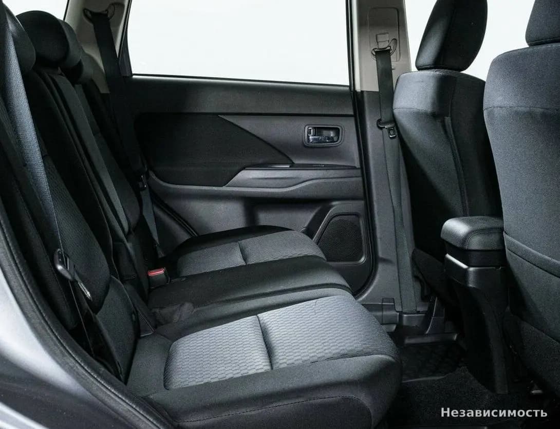 Mitsubishi Outlander 2012 с пробегом — фото 10