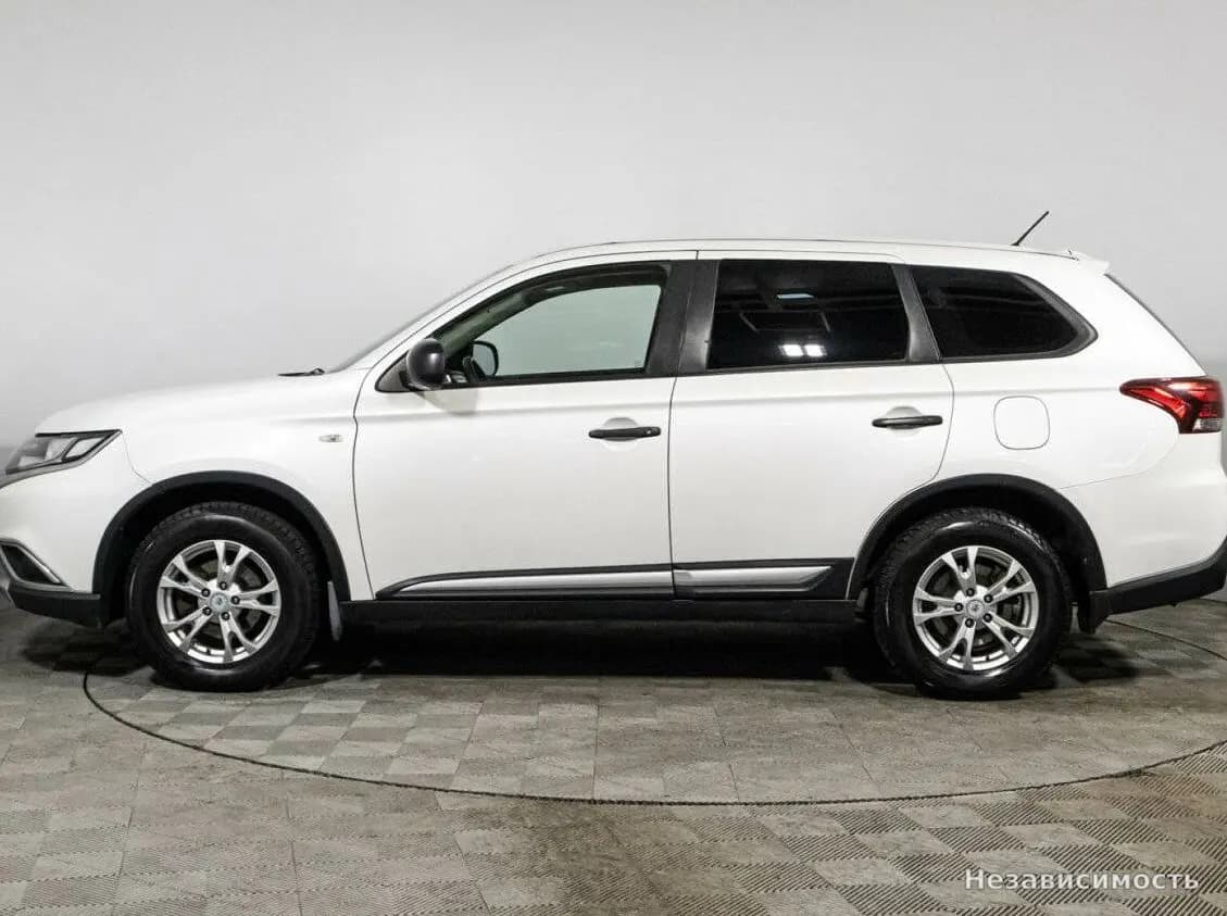 Mitsubishi Outlander 2016 с пробегом — фото 8