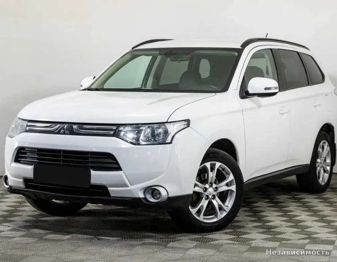 Mitsubishi Outlander, 2014 с пробегом