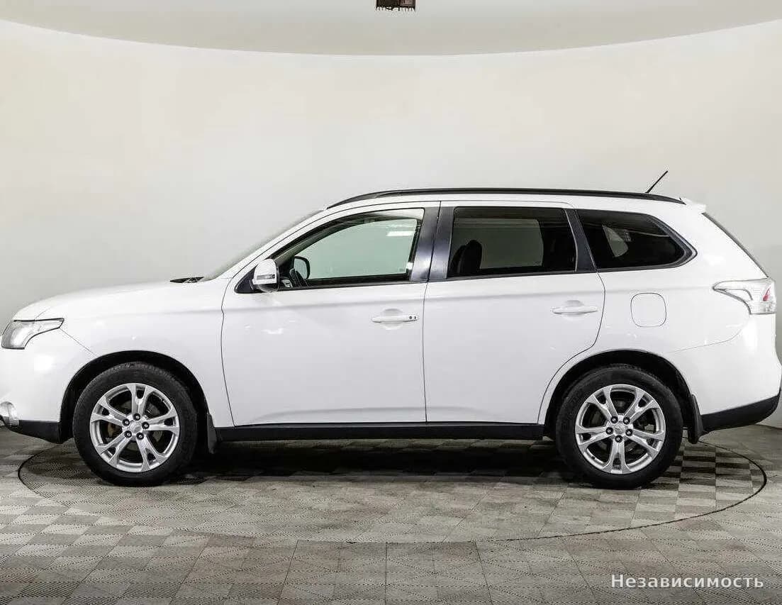 Mitsubishi Outlander 2014 с пробегом — фото 8