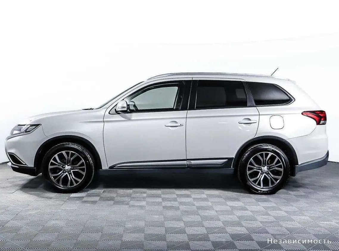 Mitsubishi Outlander 2016 с пробегом — фото 8