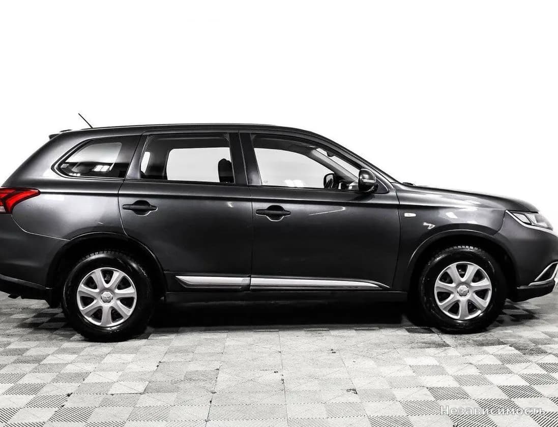 Mitsubishi Outlander 2015 с пробегом — фото 4