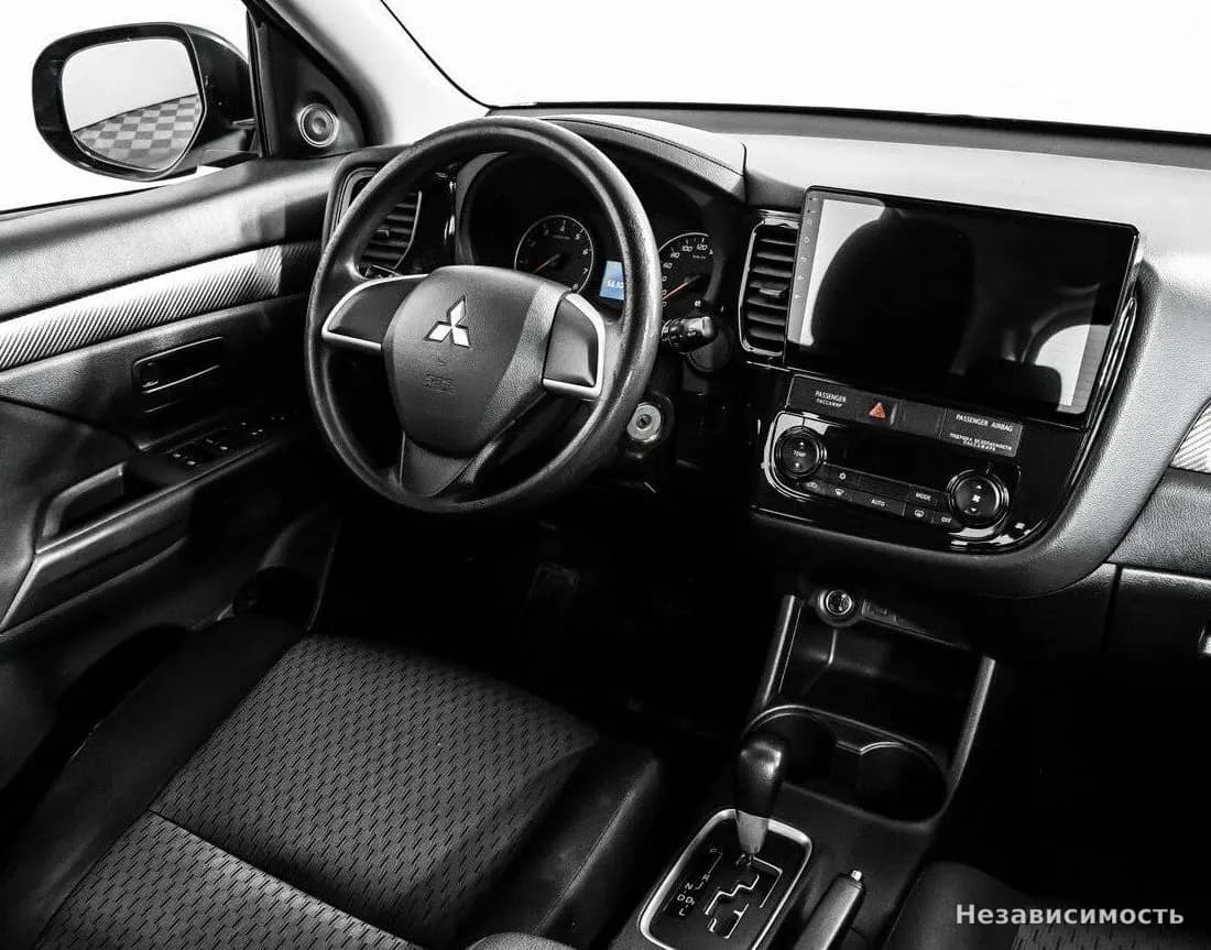 Mitsubishi Outlander 2015 с пробегом — фото 9