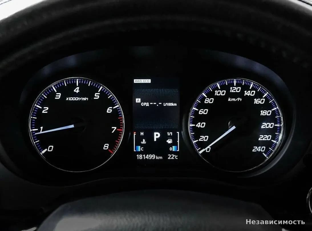 Mitsubishi Outlander 2015 с пробегом — фото 10