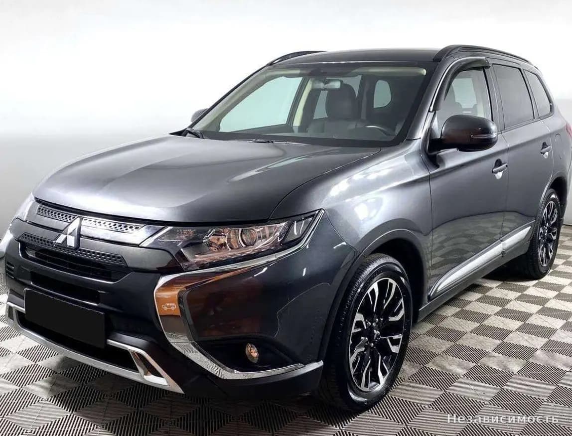 Mitsubishi Outlander, 2021 с пробегом