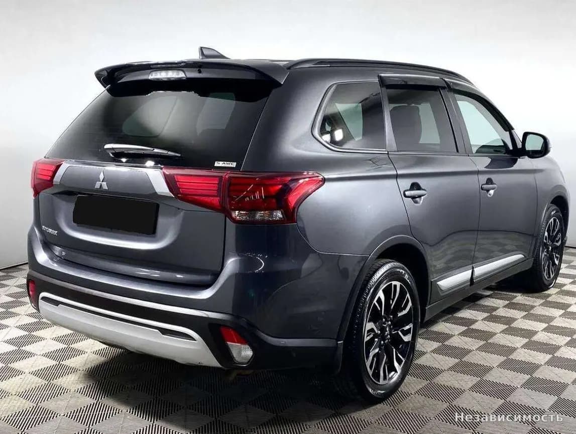 Mitsubishi Outlander 2021 с пробегом — фото 5