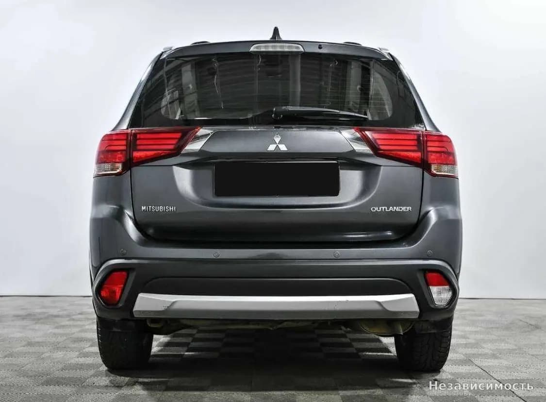 Mitsubishi Outlander 2018 с пробегом — фото 5