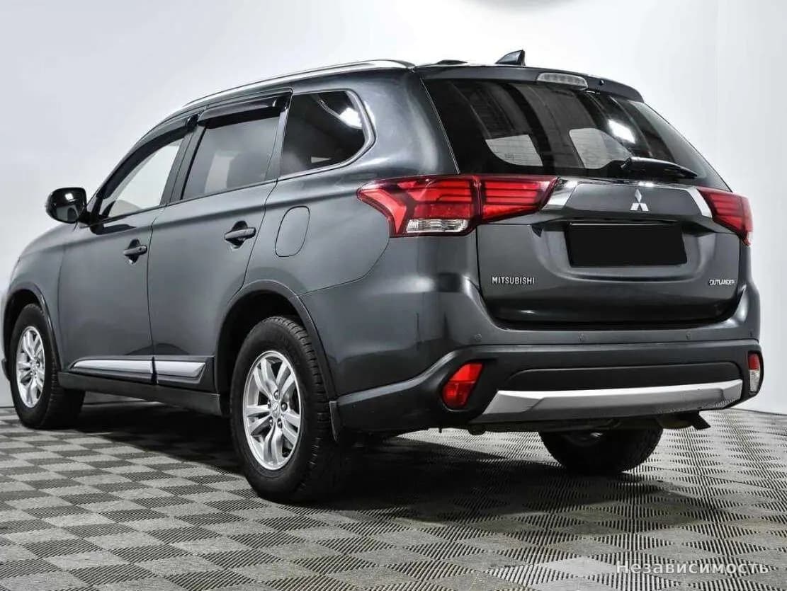 Mitsubishi Outlander 2018 с пробегом — фото 6