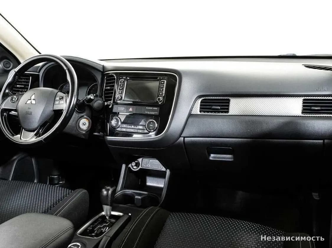 Mitsubishi Outlander 2016 с пробегом — фото 7