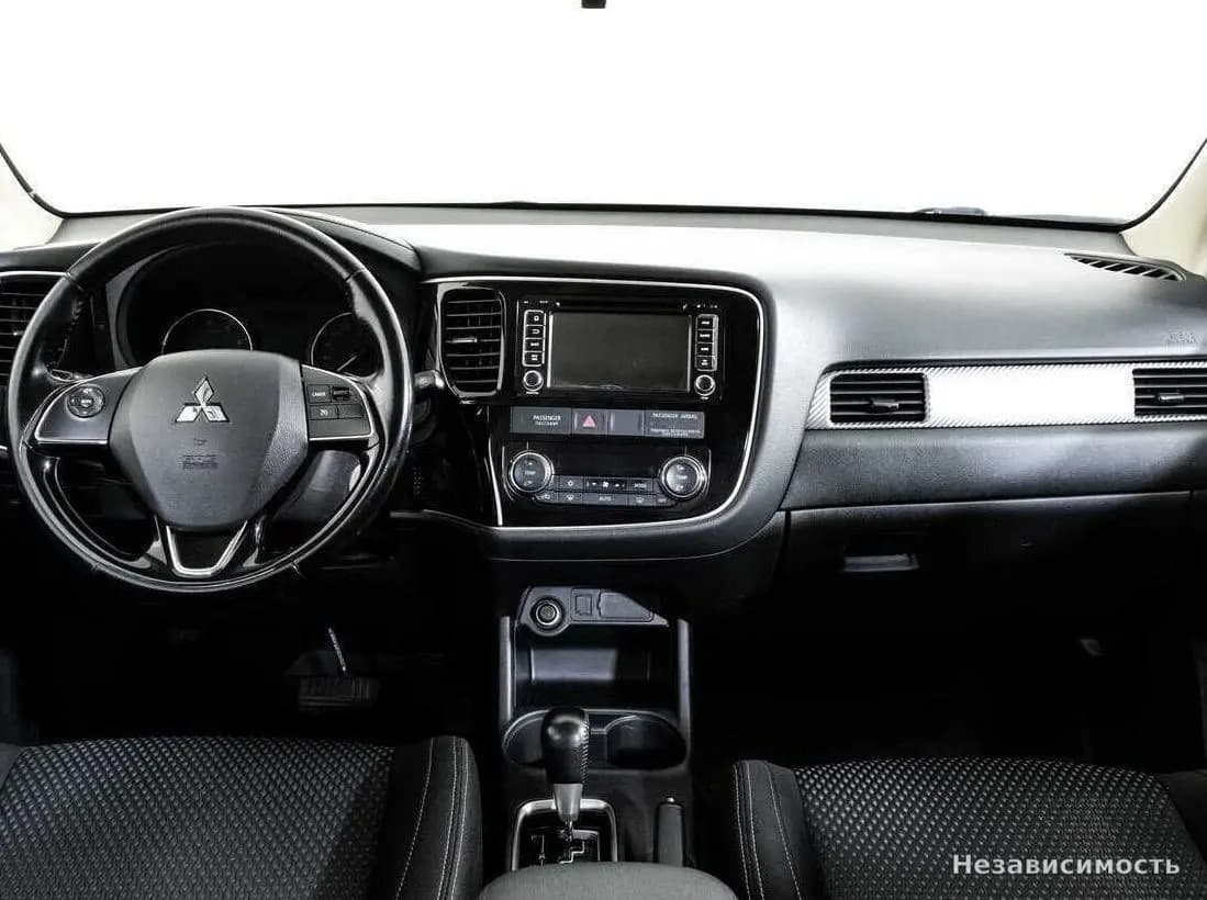 Mitsubishi Outlander 2016 с пробегом — фото 8