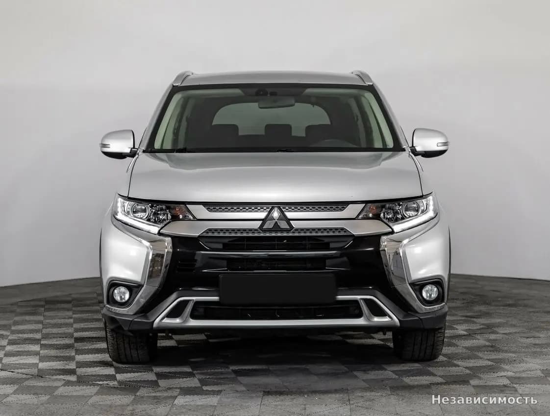 Mitsubishi Outlander 2019 с пробегом — фото 2