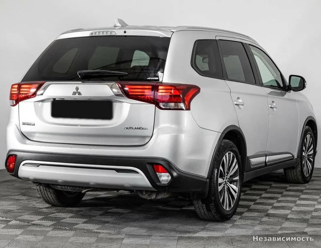 Mitsubishi Outlander 2019 с пробегом — фото 4