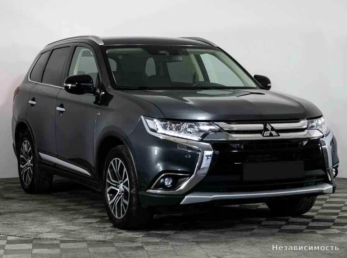 Mitsubishi Outlander 2018 с пробегом — фото 3