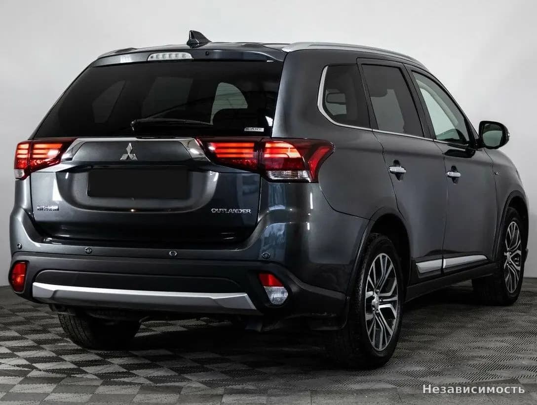 Mitsubishi Outlander 2018 с пробегом — фото 4