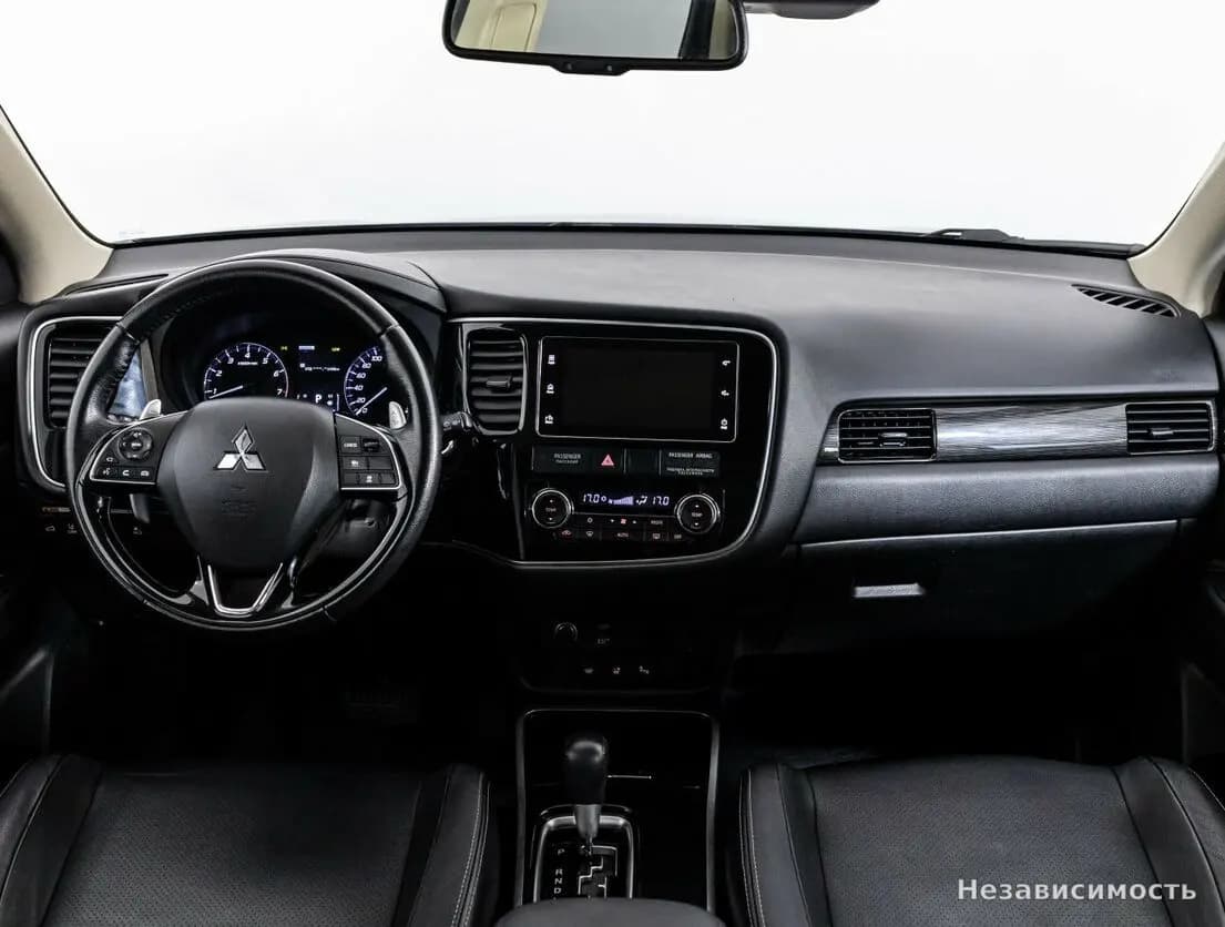 Mitsubishi Outlander 2018 с пробегом — фото 8