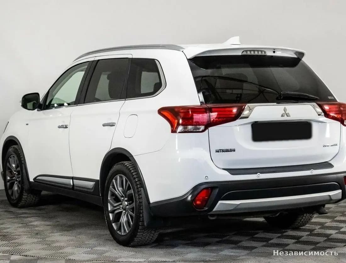 Mitsubishi Outlander 2017 с пробегом — фото 6