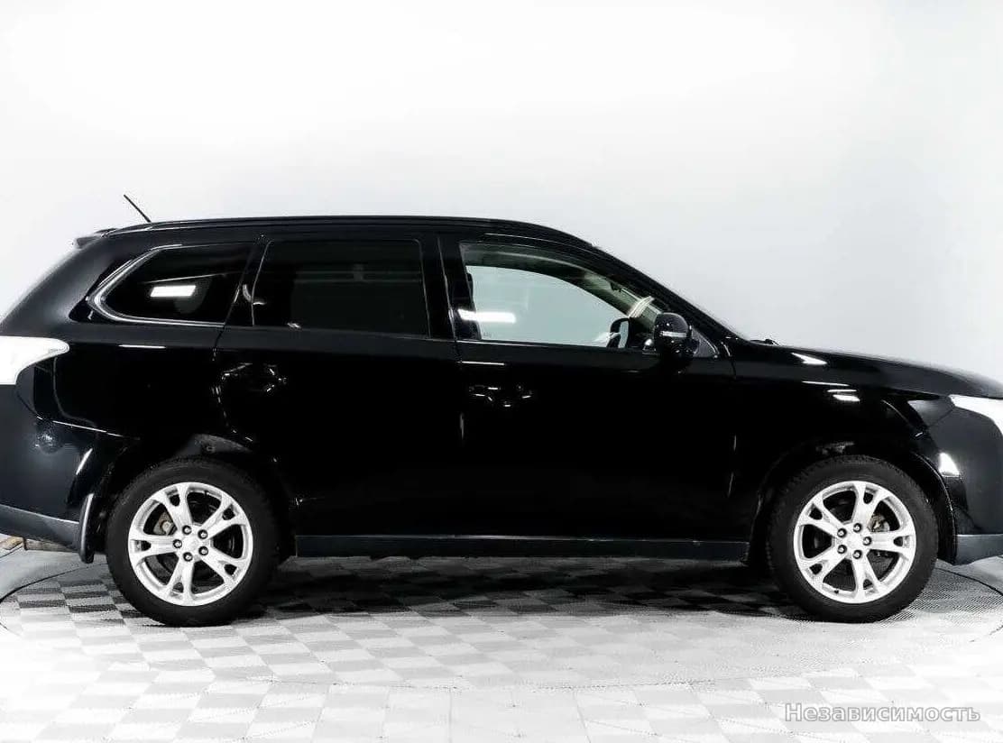 Mitsubishi Outlander 2013 с пробегом — фото 4
