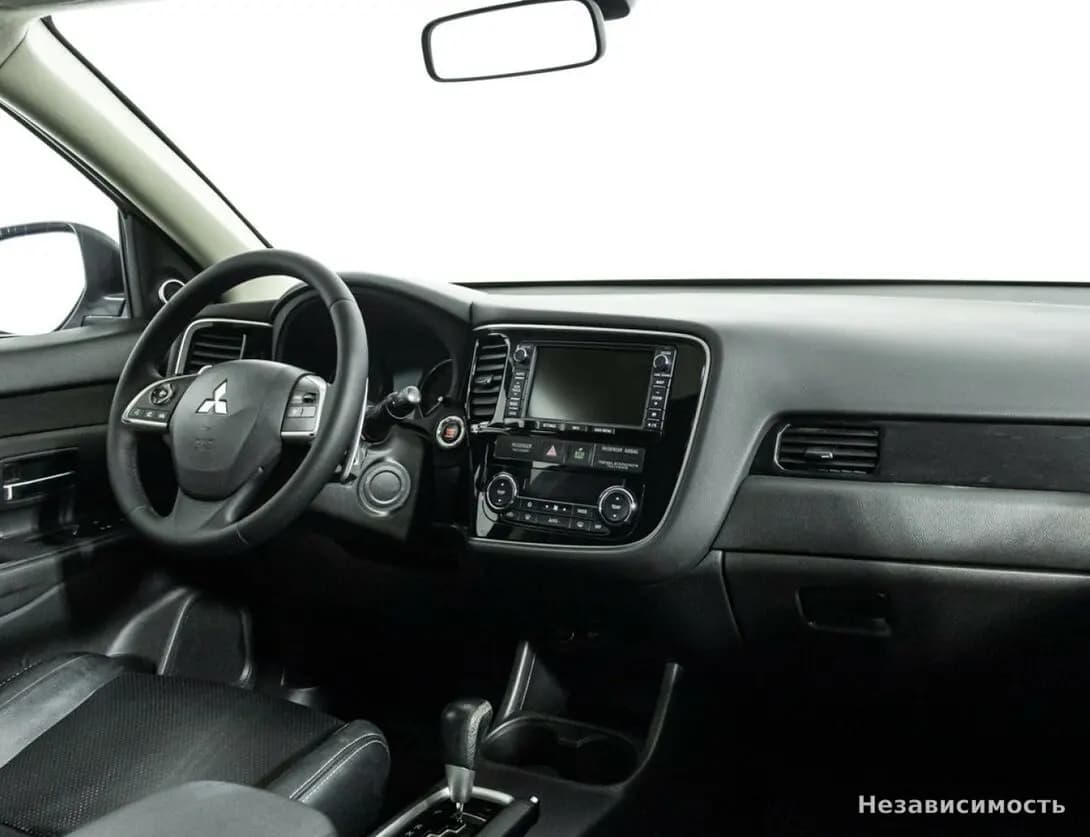 Mitsubishi Outlander 2014 с пробегом — фото 9