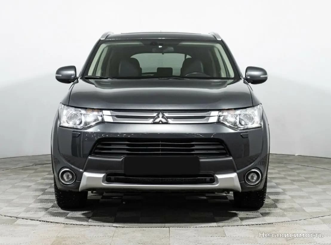 Mitsubishi Outlander 2014 с пробегом — фото 2
