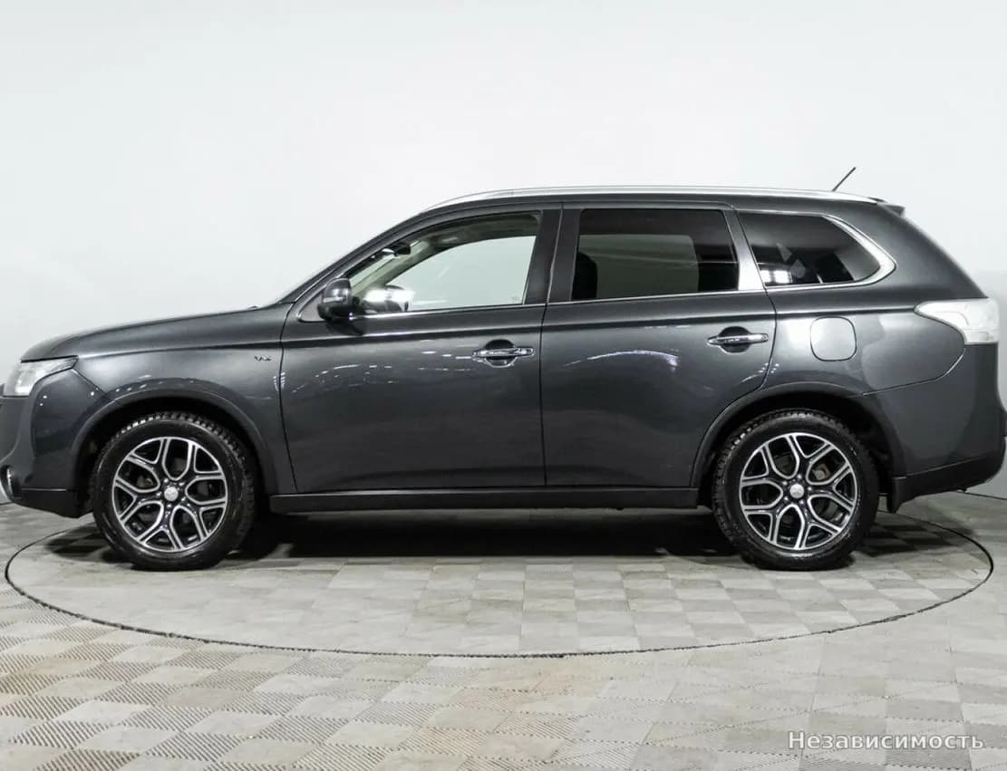 Mitsubishi Outlander 2014 с пробегом — фото 7