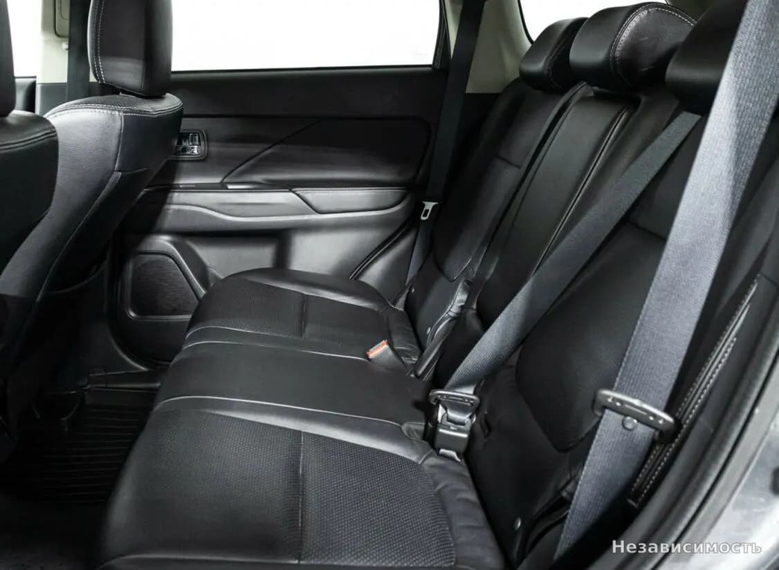 Mitsubishi Outlander 2014 с пробегом — фото 9