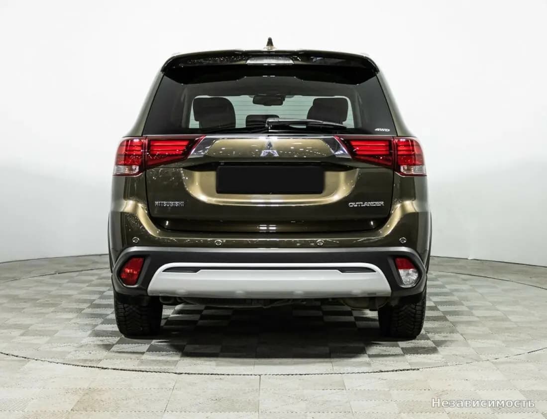 Mitsubishi Outlander 2020 с пробегом — фото 5