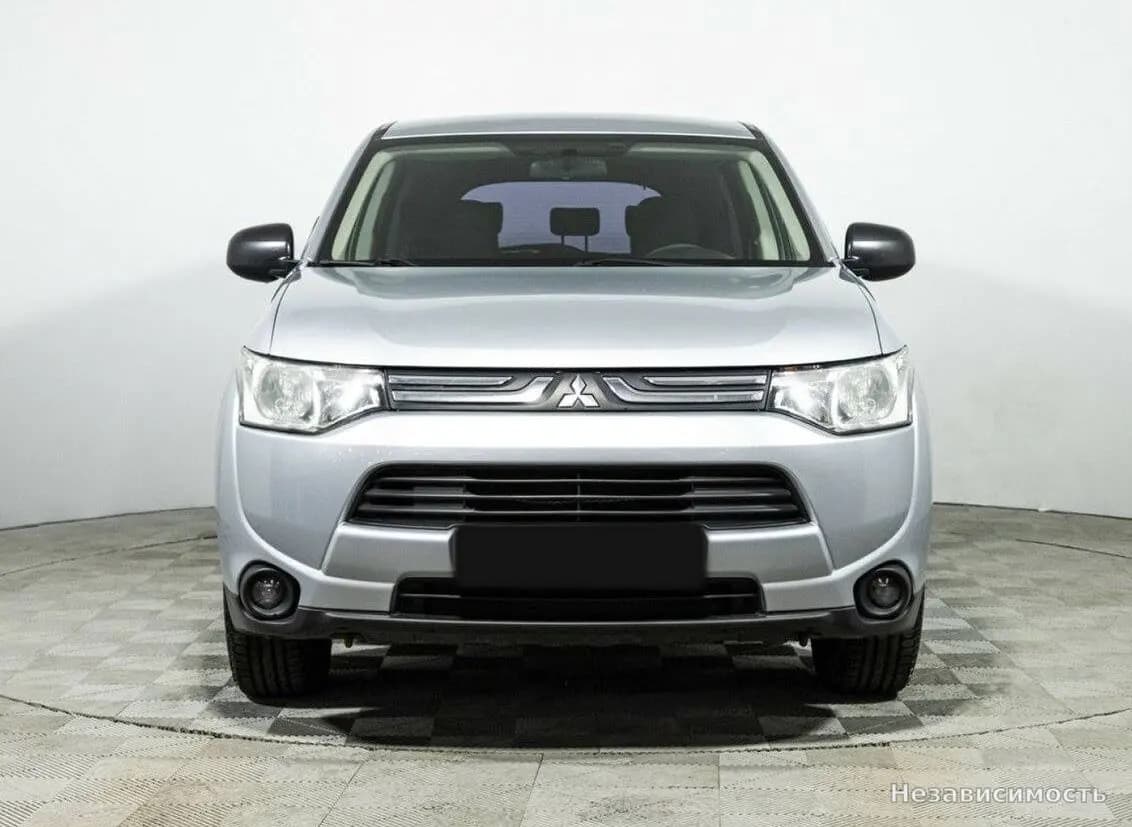 Mitsubishi Outlander 2013 с пробегом — фото 2