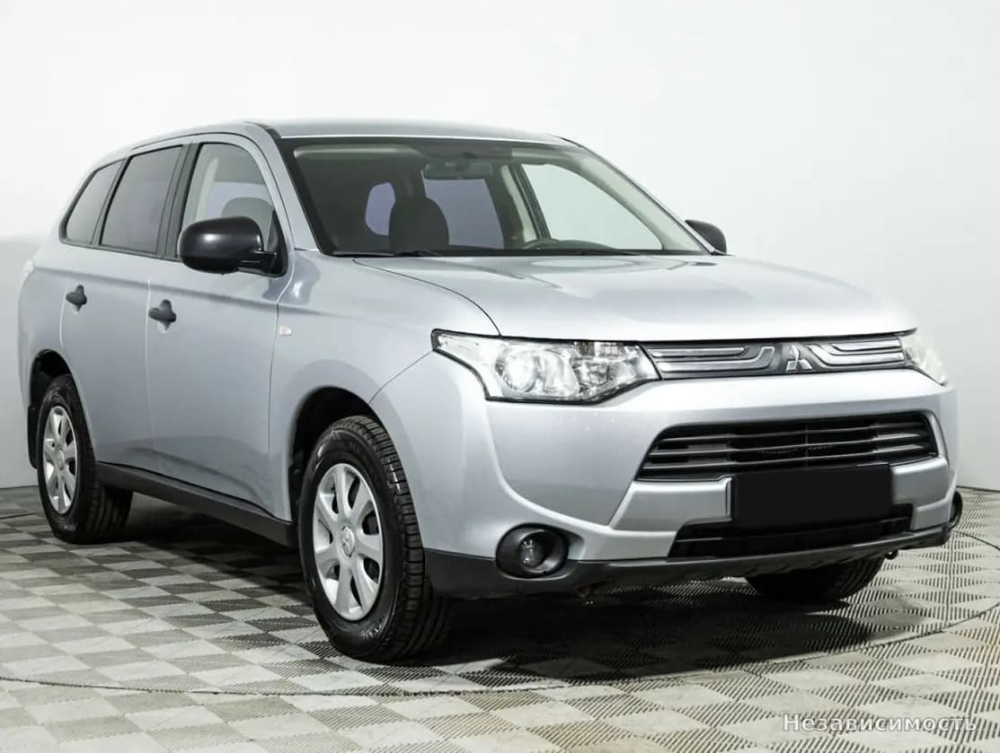 Mitsubishi Outlander 2013 с пробегом — фото 3