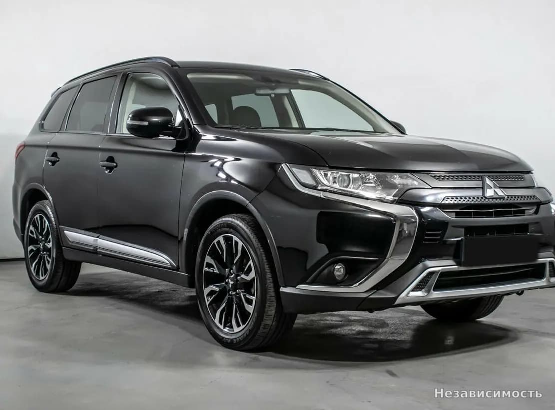 Mitsubishi Outlander 2022 с пробегом — фото 3